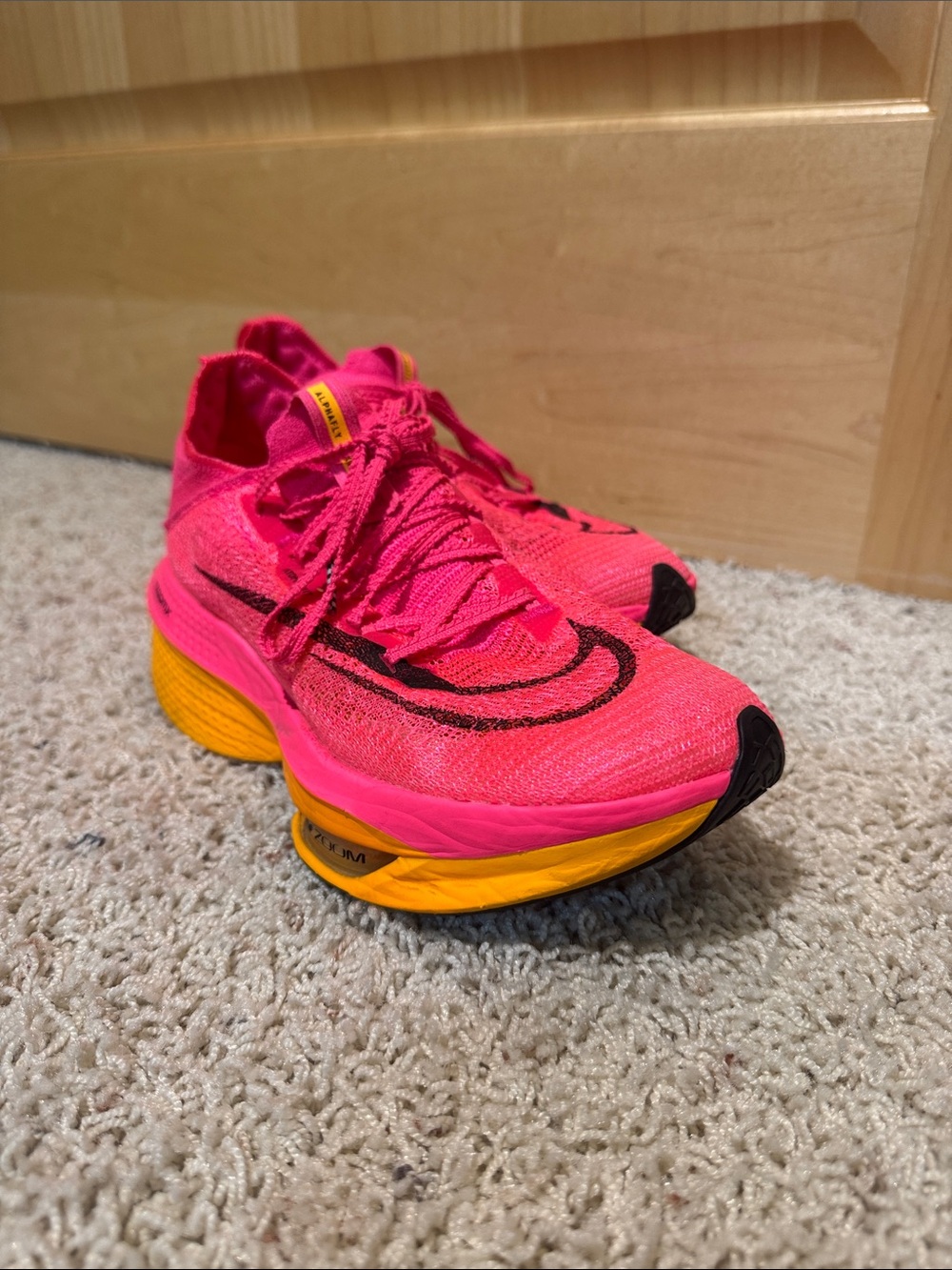 Women’s 7.5 Nike alphafly 2
